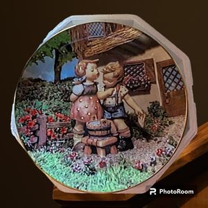 Squeaky Clean M.J.Hummel Collectible Plate